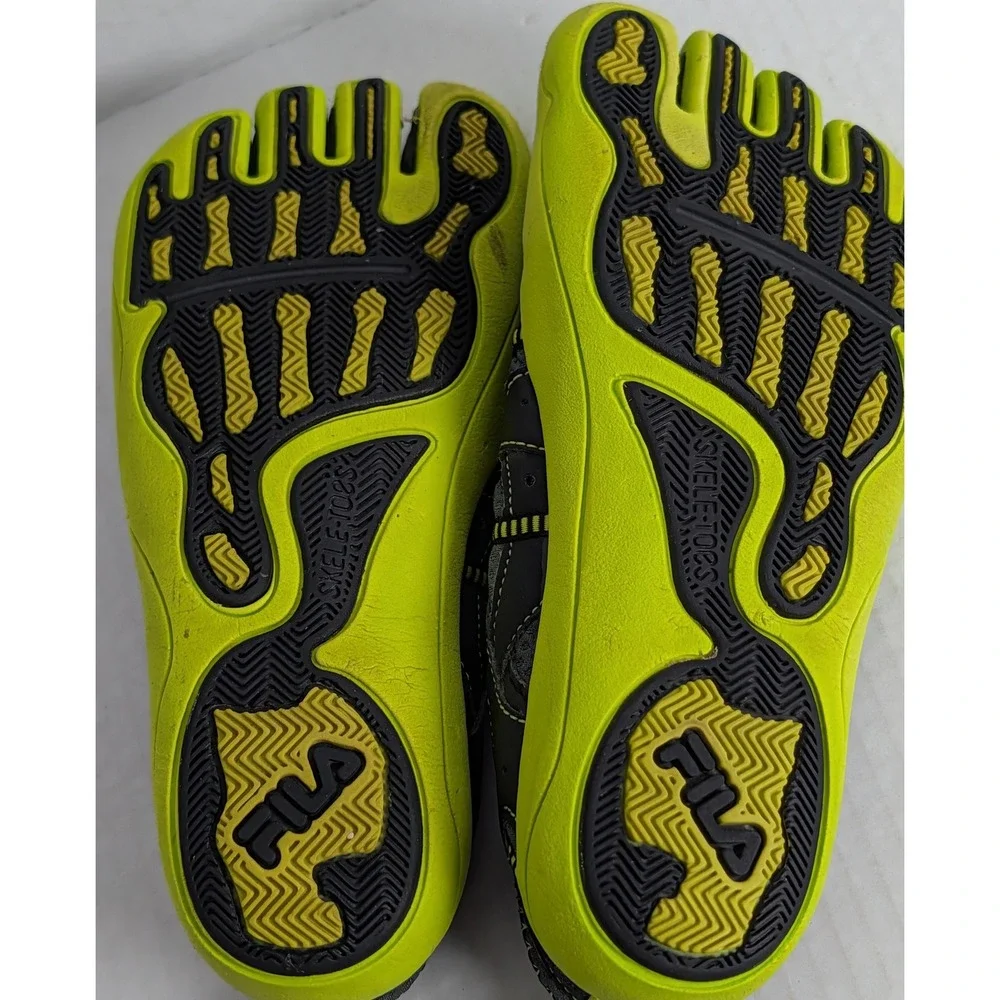 FILA Skele-Toes Boys Size 3 Water Shoes Gray Neon Green Five Finger Barefoot